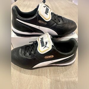PUMA King Top TT Men’s Soccer Shoes - size 7